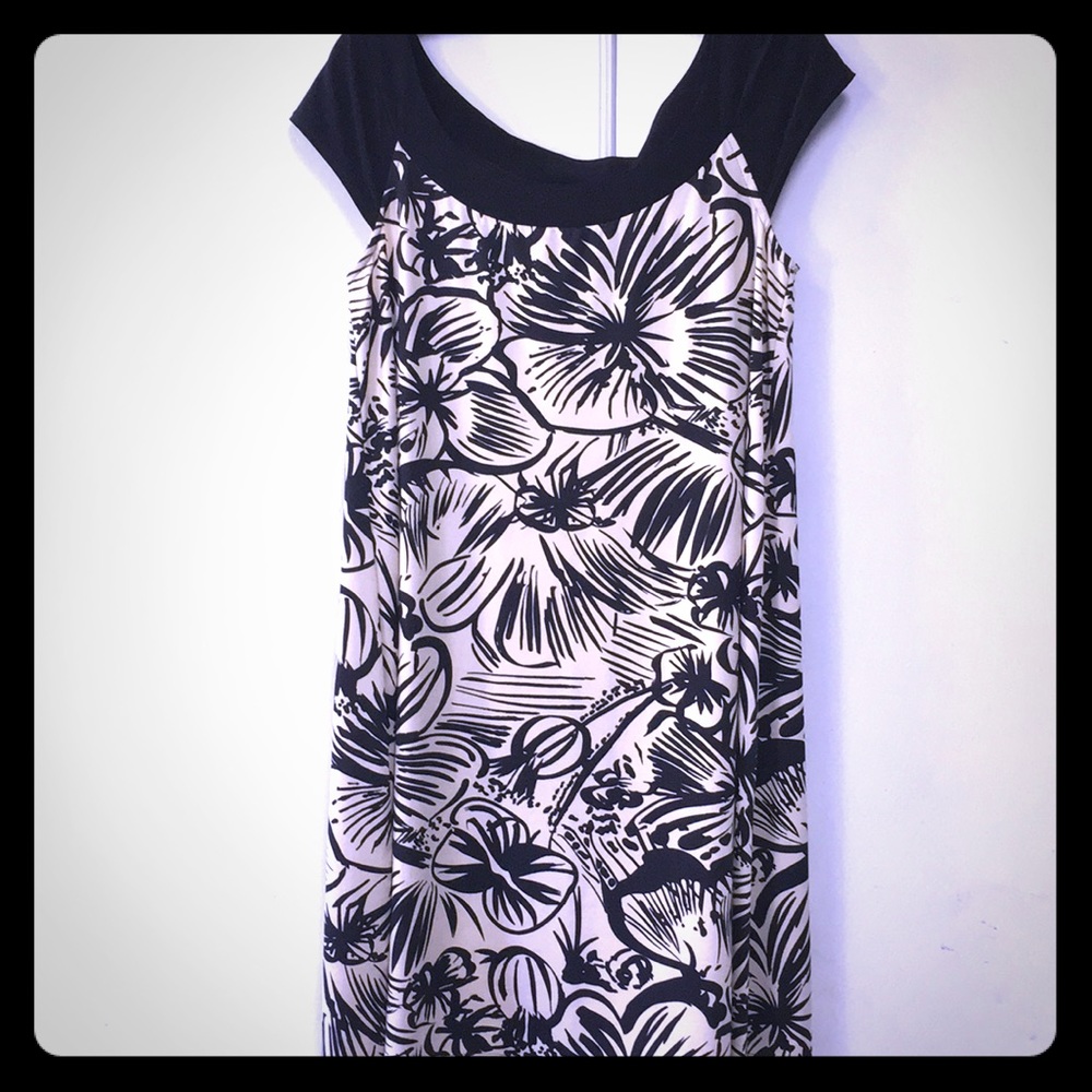 Karin Stevens dress size 12 sleeveless